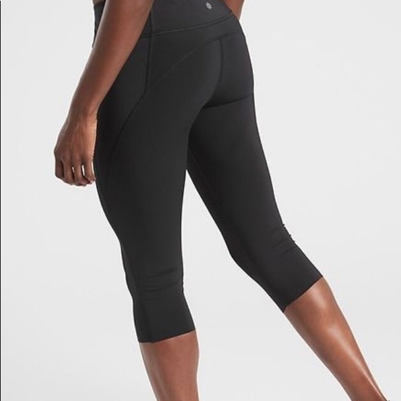 Athleta Velocity Crop Black Raw Hem NWT M NWOT XS - Picture 4 of 7